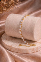 Clear Crystal Teardrop Bracelet