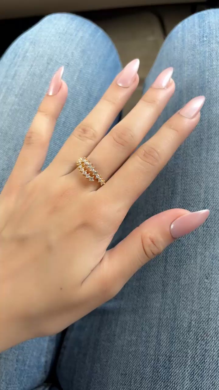 Glow Kiss Ring